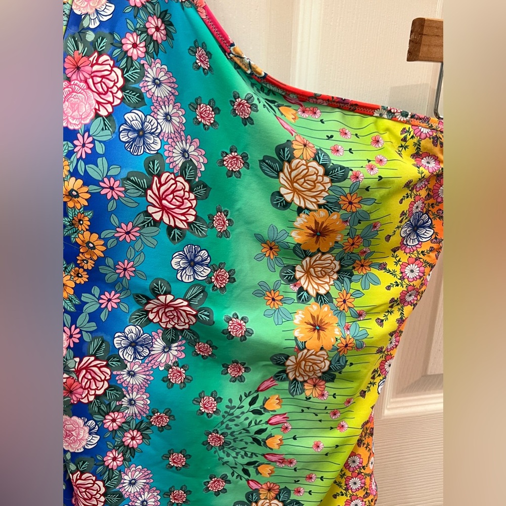 NWOT Johnny Was One-Shoulder Ombré Floral Swimsuit SIZE L - Picture 5 of 8